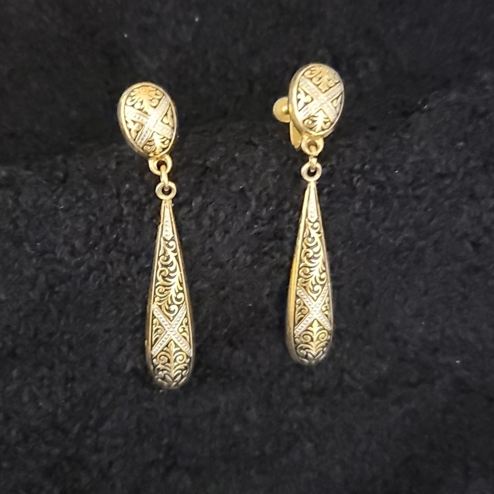 Spanish Damascene Art Clip Earrings - Picture 1 of 5